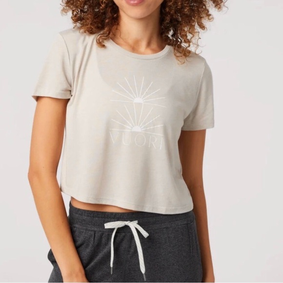 VUORI Coast Modern Graphic Tee Beige - Picture 1 of 12